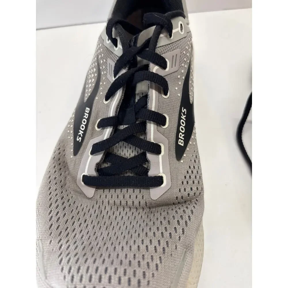 Brooks Adrenaline GTS 22 Men’s Running Shoes size 11.5 D